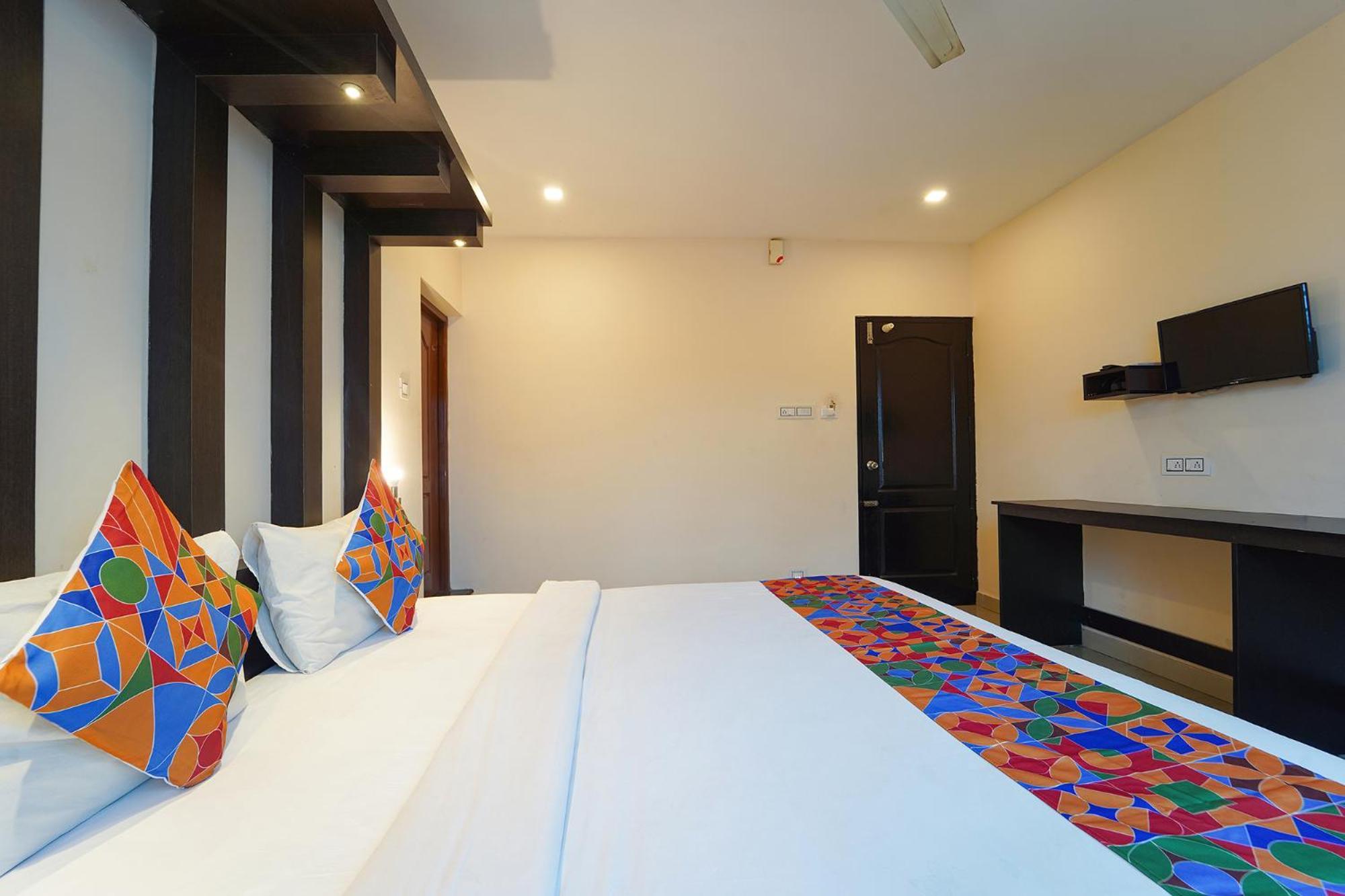Zion Plaza Otel Nedumbassery Dış mekan fotoğraf