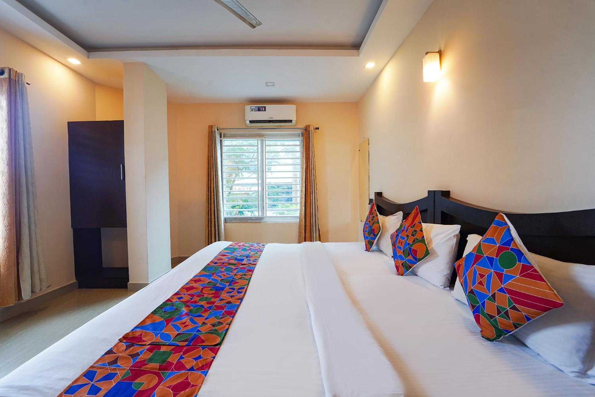 Zion Plaza Otel Nedumbassery Dış mekan fotoğraf