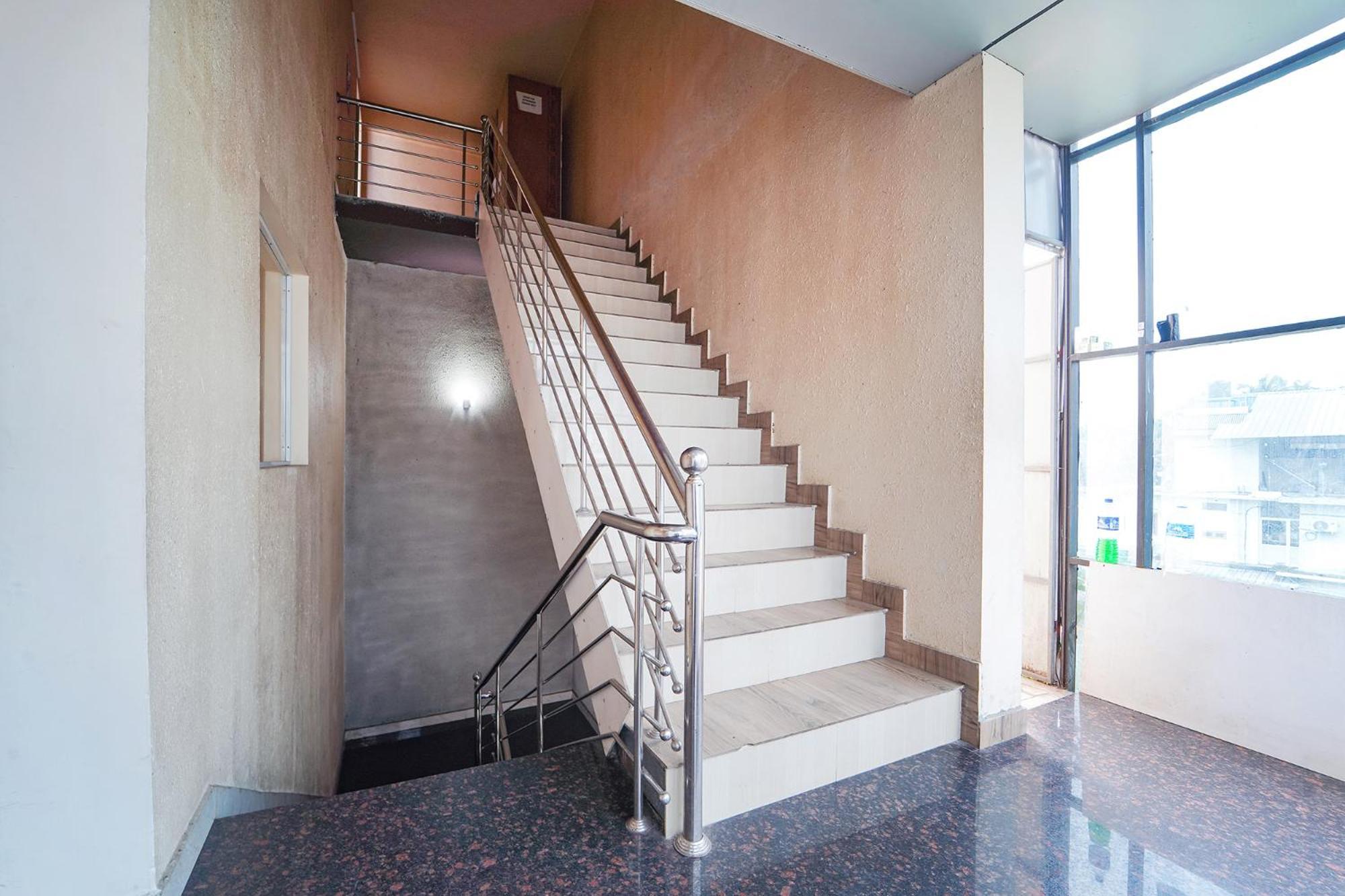 Zion Plaza Otel Nedumbassery Dış mekan fotoğraf